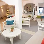 Pelican Hotell Fira (Santorini)
