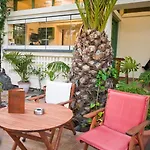 Pelican Hotell 3*