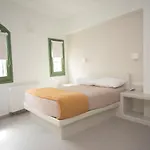 Pelican 3* סנטוריני