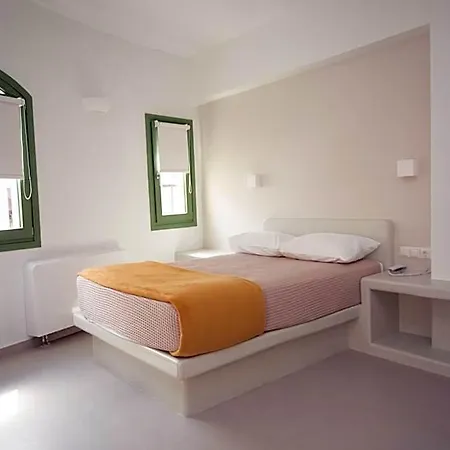 Hotel Pelican Fira (Santorini)
