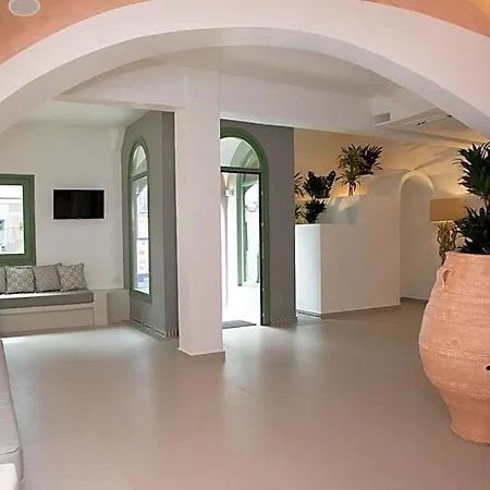 Hotel Pelican Fira (Santorini)