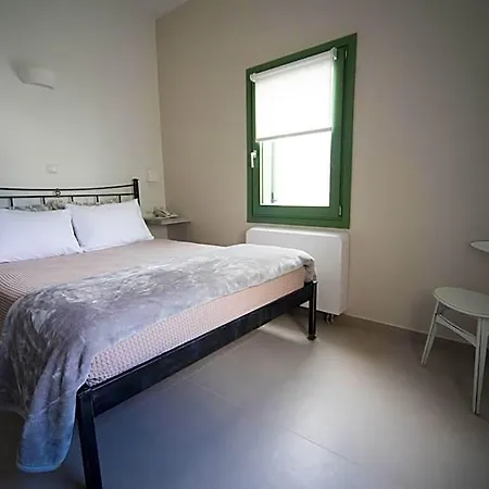 Pelican Hotel 3*