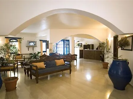 Pelican 3* Fira (Santorini)