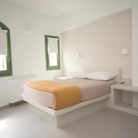 佩里肯酒店 3* 费拉