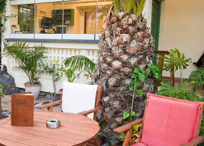 Pelican Отель 3*