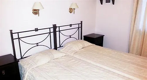 Pelican Отель 3*