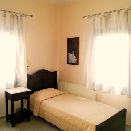 Pelican Hotel 2*